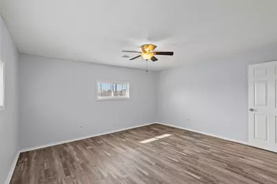 228 Orange Street, La Marque, TX 77568 - Photo 8