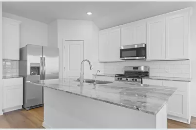 1019 River Coral, Alvin, TX 77511 - Photo 2