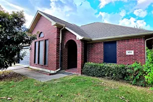 4711 Stonebridge St, Baytown, TX 77521 - Photo 1