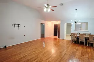 4711 Stonebridge St, Baytown, TX 77521 - Photo 4