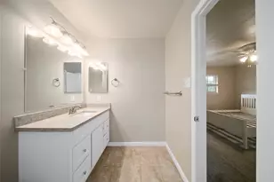 515 Tallowood Rd, Houston, TX 77024 - Photo 6