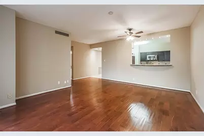 15 Greenway Plaza #5C, Houston, TX 77046 - Photo 2
