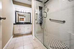 15 Greenway Plz, Houston, TX 77046 - Photo 12