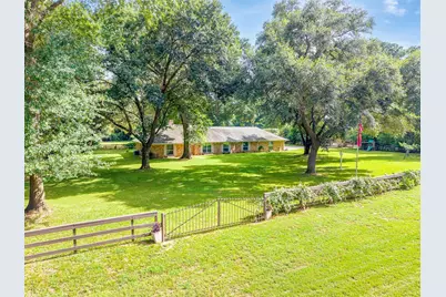 16008 Lutheran School Road, Tomball, TX 77377 - Photo 4