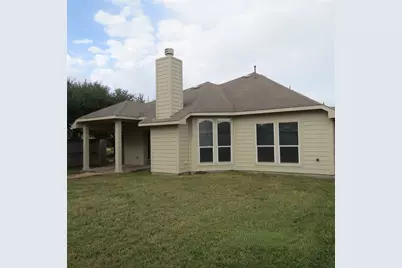 3802 Elderberry Drive, Dickinson, TX 77539 - Photo 2