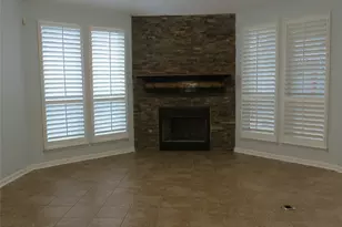 3802 Elderberry Dr, Dickinson, TX 77539 - Photo 4