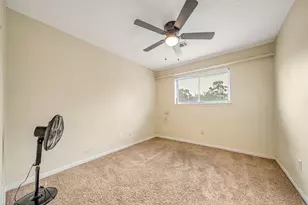 10407 Waving Fields Dr, Houston, TX 77064 - Photo 18