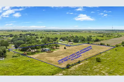 215 Lakeview Lane, El Campo, TX 77437 - Photo 4