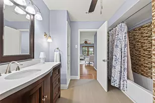 13506 Apple Tree Rd, Houston, TX 77079 - Photo 36