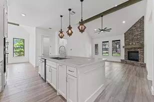 205 Blue Hill Dr, Montgomery, TX 77356 - Photo 14