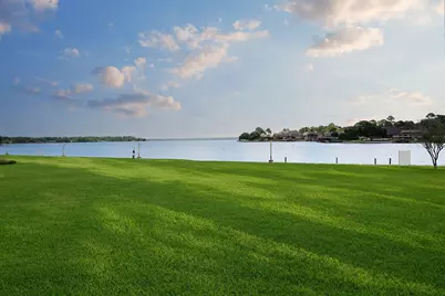175 April Point Drive N, Conroe, TX 77356 - Photo 22