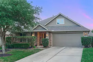655 Oak Cir Dr E, Conroe, TX 77301 - Photo 2