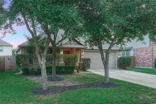 655 Oak Cir Dr E, Conroe, TX 77301 - Photo 4