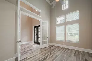 115 N Winter Sunrise Cir, Tomball, TX 77375 - Photo 10