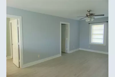 5113 Avenue O 1/2 Avenue, Galveston, TX 77551 - Photo 12