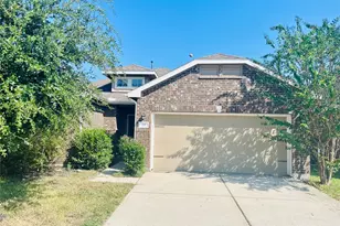 335 American Black Bear Dr, Crosby, TX 77532 - Photo 1