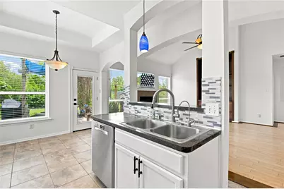 11239 Riverridge Park Lane, Houston, TX 77089 - Photo 14