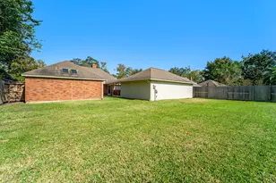 15214 Park Estates Ln, Houston, TX 77062 - Photo 18