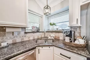 1422 Roosevelt Dr, Deer Park, TX 77536 - Photo 16