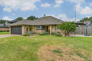 1422 Roosevelt Dr, Deer Park, TX 77536 - Photo 2