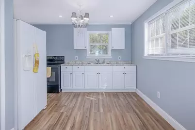 285 Debbies Boulevard, Livingston, TX 77351 - Photo 6