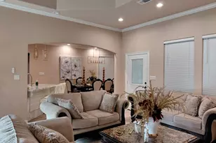 309 Hickman Ln, Angleton, TX 77515 - Photo 6