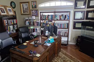 422 Old Orchard Dr, Dickinson, TX 77539 - Photo 10