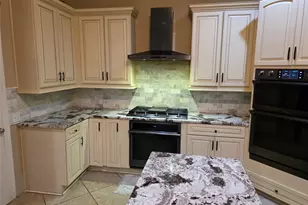 422 Old Orchard Dr, Dickinson, TX 77539 - Photo 12