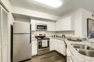 901 Fm 517 Road W, Dickinson, TX 77539 - Photo 14