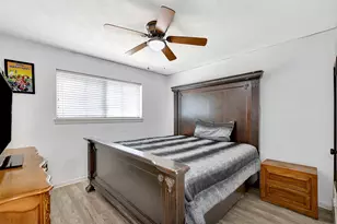 1721 & 1723 Hazelwood St, Conroe, TX 77301 - Photo 20