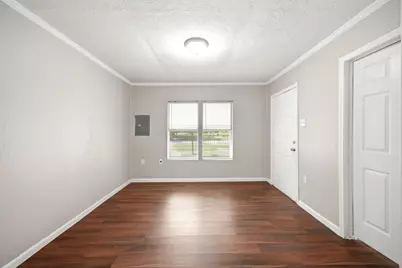 319 W 1st Street, Crosby, TX 77532 - Photo 4