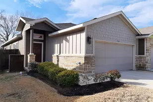 9741 Grosbeak Ln, Magnolia, TX 77354 - Photo 2
