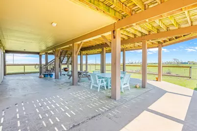 972 Rancho Carribe, Port Bolivar, TX 77650 - Photo 6