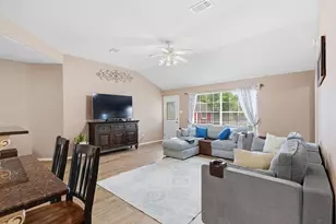 2977 Community Dr, Alvin, TX 77511 - Photo 6