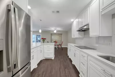 125 Capetown, Conroe, TX 77356 - Photo 10