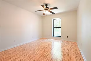 1 Lovers Ln, Dickinson, TX 77539 - Photo 16