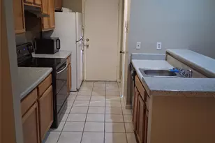 7364 Regency Square Ct, Houston, TX 77036 - Photo 2