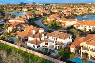 14014 Hampton Cove Dr, Houston, TX 77077 - Photo 2
