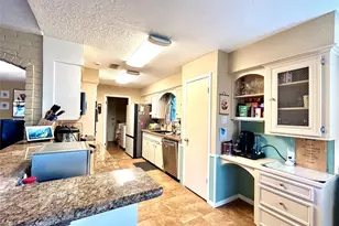 16446 Brookvilla Dr, Houston, TX 77059 - Photo 8