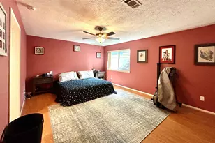 16446 Brookvilla Dr, Houston, TX 77059 - Photo 10