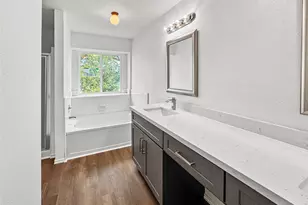 220 Almond Dr, Lake Jackson, TX 77566 - Photo 24