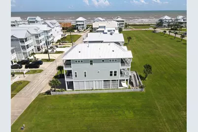 3818 Periwinkle, Galveston, TX 77554 - Photo 2
