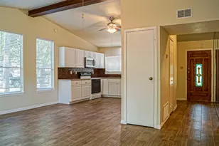11 Canyon Oak Pl, The Woodlands, TX 77380 - Photo 4