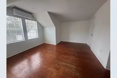 1803 Avenue P, Huntsville, TX 77340 - Photo 2