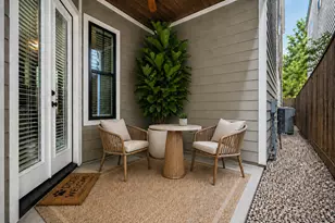 1219 W 25th St, Houston, TX 77008 - Photo 8