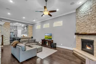 1219 W 25th St, Houston, TX 77008 - Photo 12