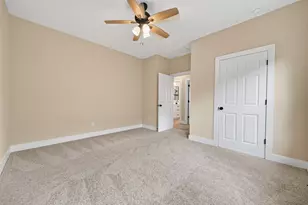 11405 Natalia Ln, Willis, TX 77318 - Photo 8