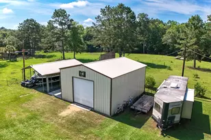 375 County Road 717, Buna, TX 77612 - Photo 8