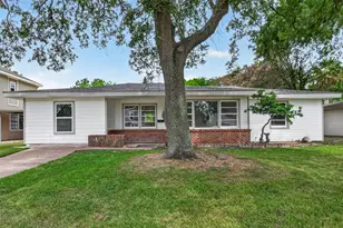 522 23rd Ave N, Texas City, TX 77590 - Photo 1