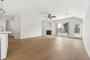7218 Arbor Park Ct, Houston, TX 77095 - Photo 2